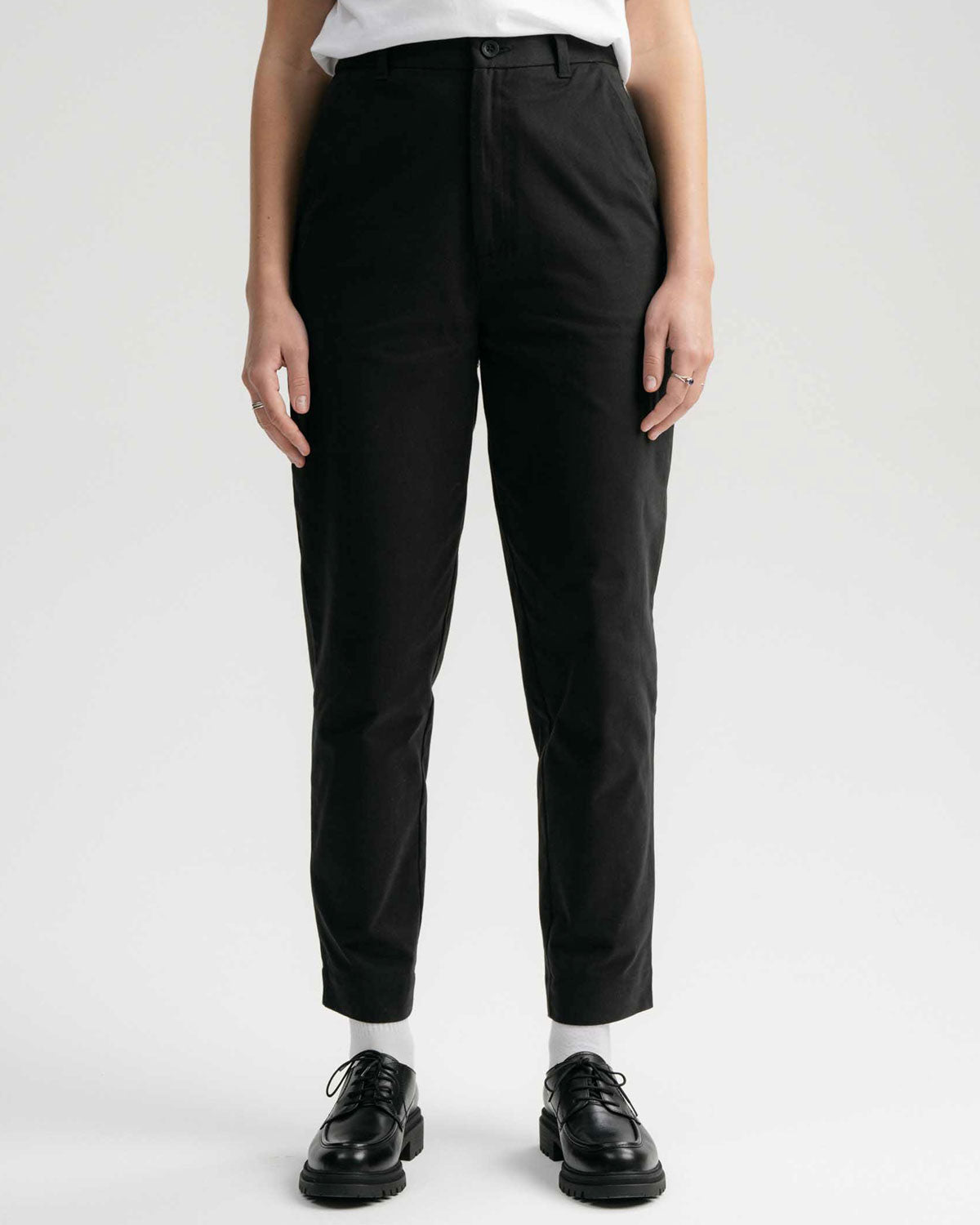 Mela Damen Hose mit hohem Bund schmal zulaufendem Bein Bio Baumwolle