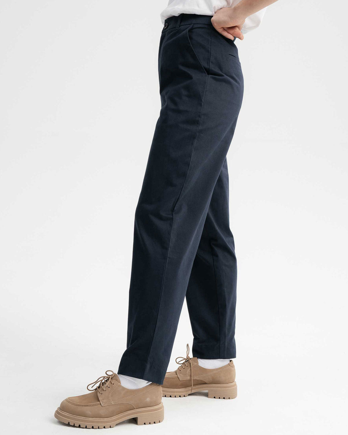 Mela Damen Hose mit hohem Bund schmal zulaufendem Bein Bio Baumwolle