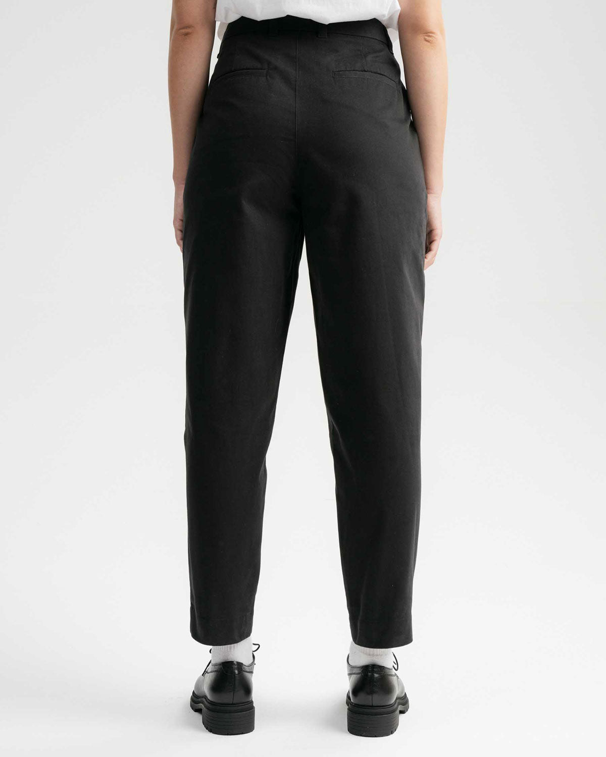 Mela Damen Hose mit hohem Bund schmal zulaufendem Bein Bio Baumwolle