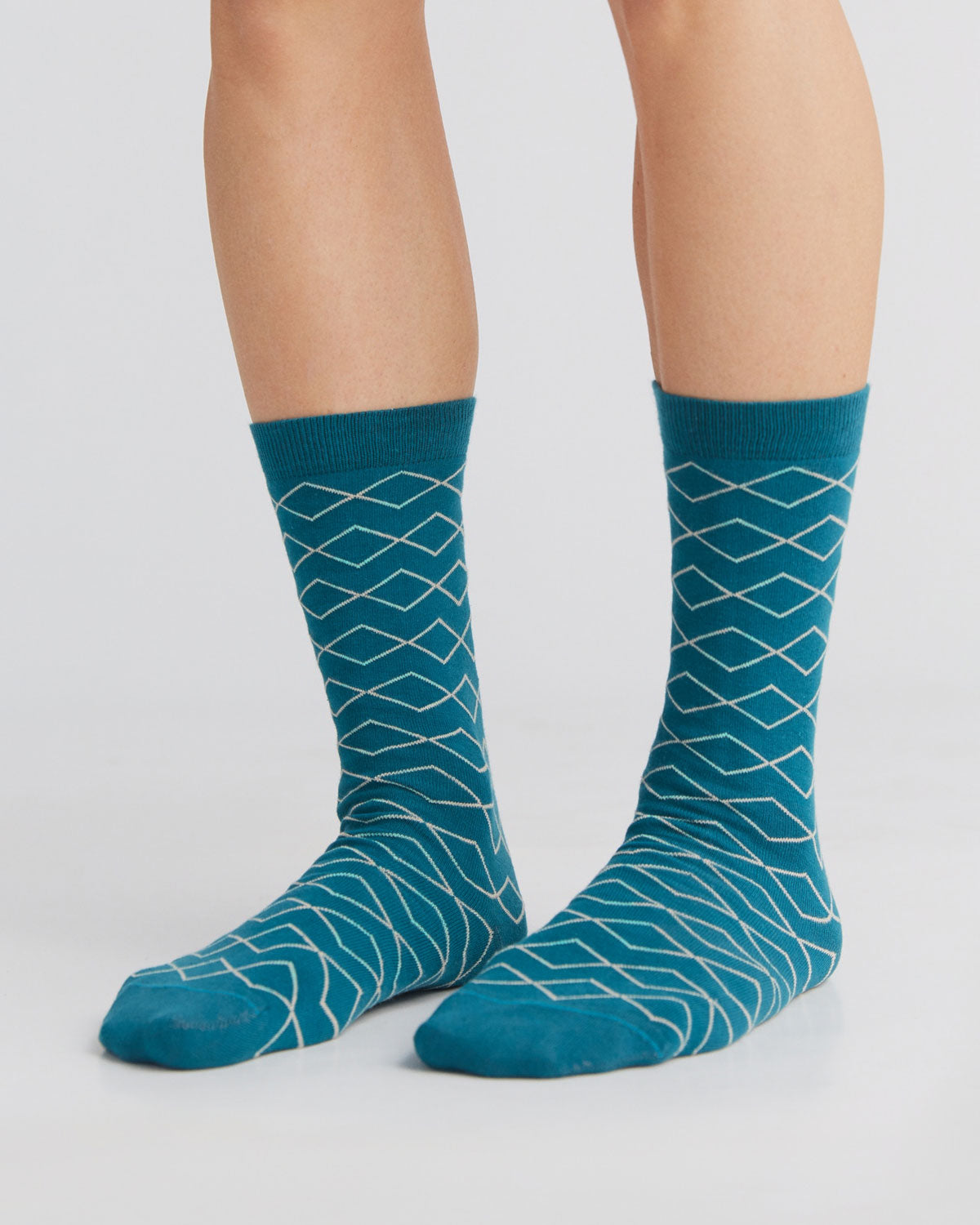 https://www.deva-natur.de/media/image/d7/c8/a3/Bio_Socken_1325_1.jpg