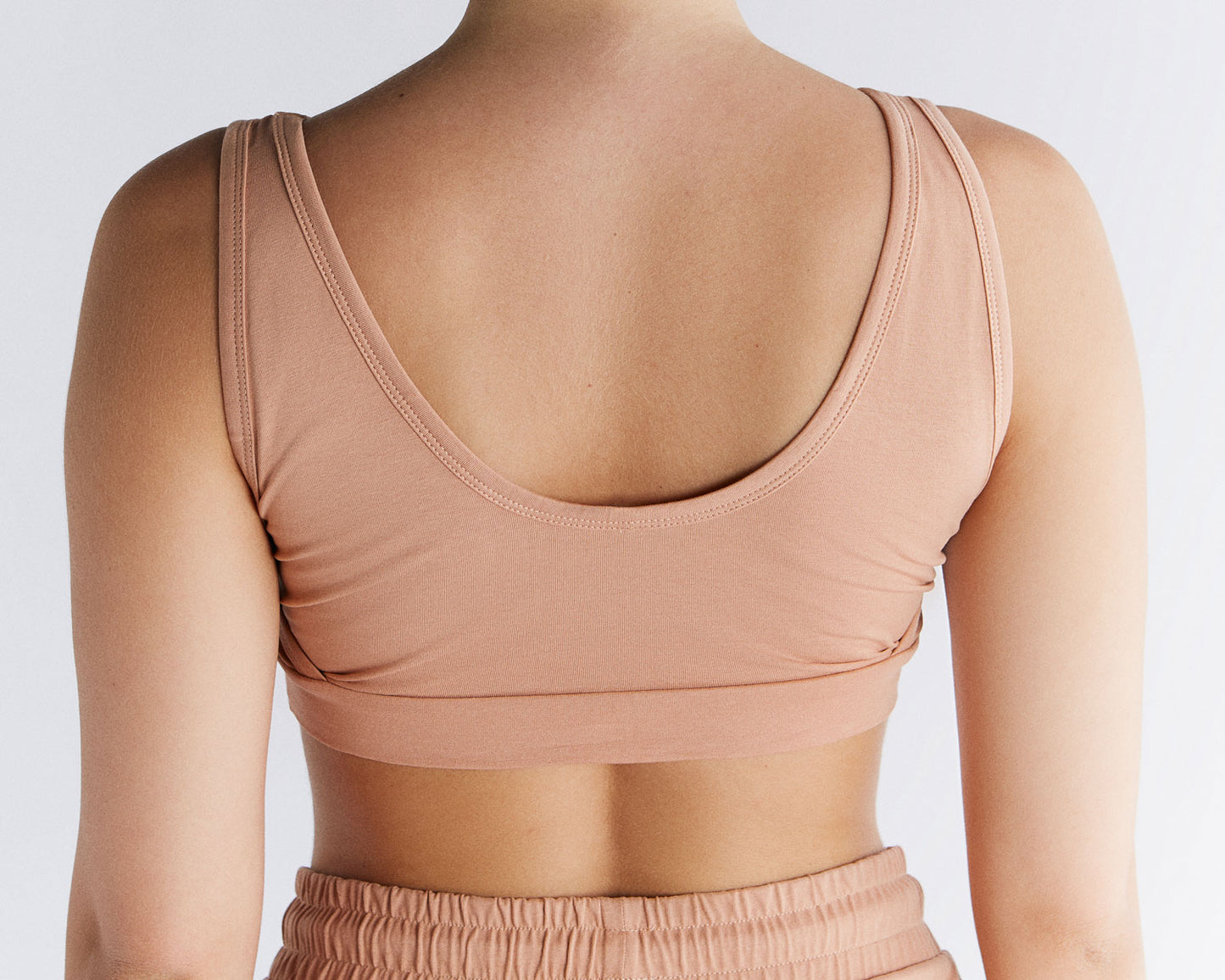 https://www.deva-natur.de/media/image/48/e5/7d/Damen_Oekobaumwolle_Bustier.jpg