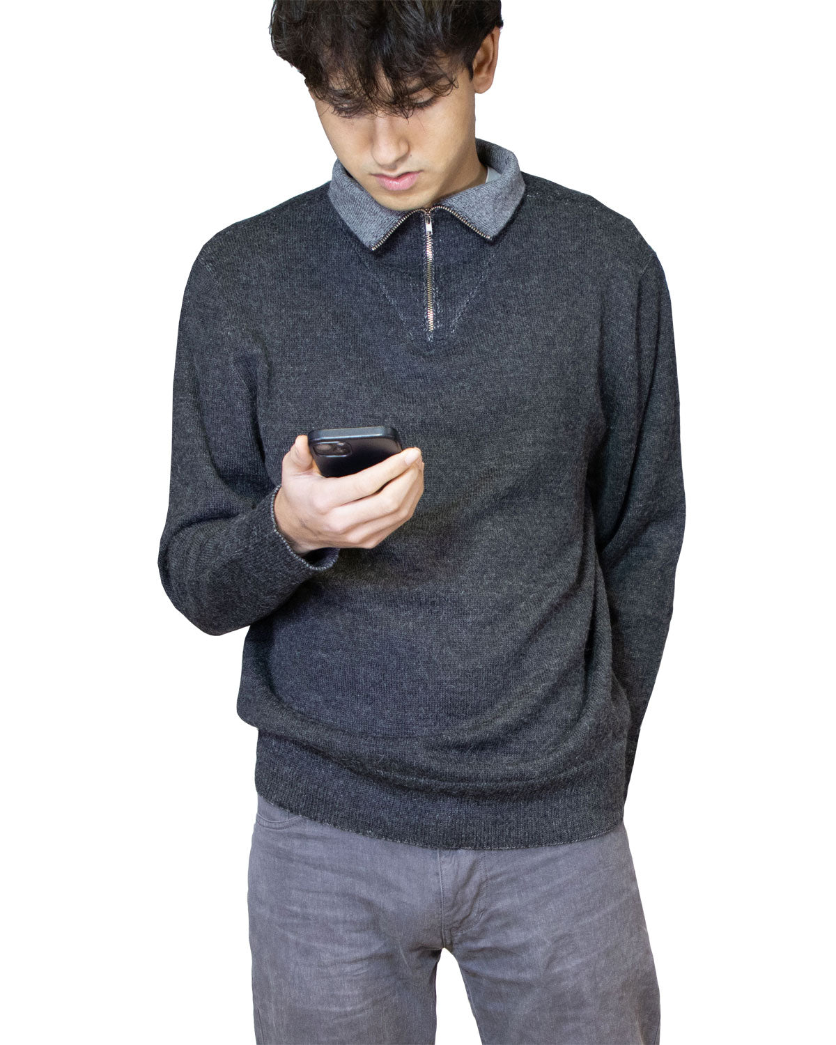 https://www.deva-natur.de/media/image/3a/fb/7d/Herren_Alpaka_Pullover_antrazit_v.jpg