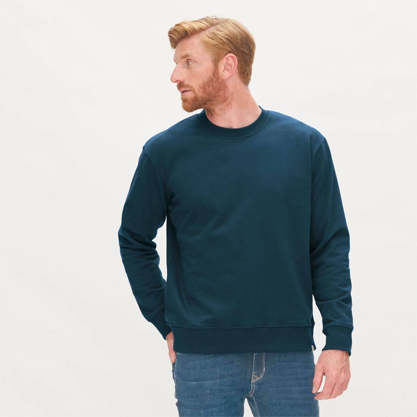 https://www.deva-natur.de/media/image/bd/1a/48/Herren_Bio_sweatshirt_Blau_1.jpg