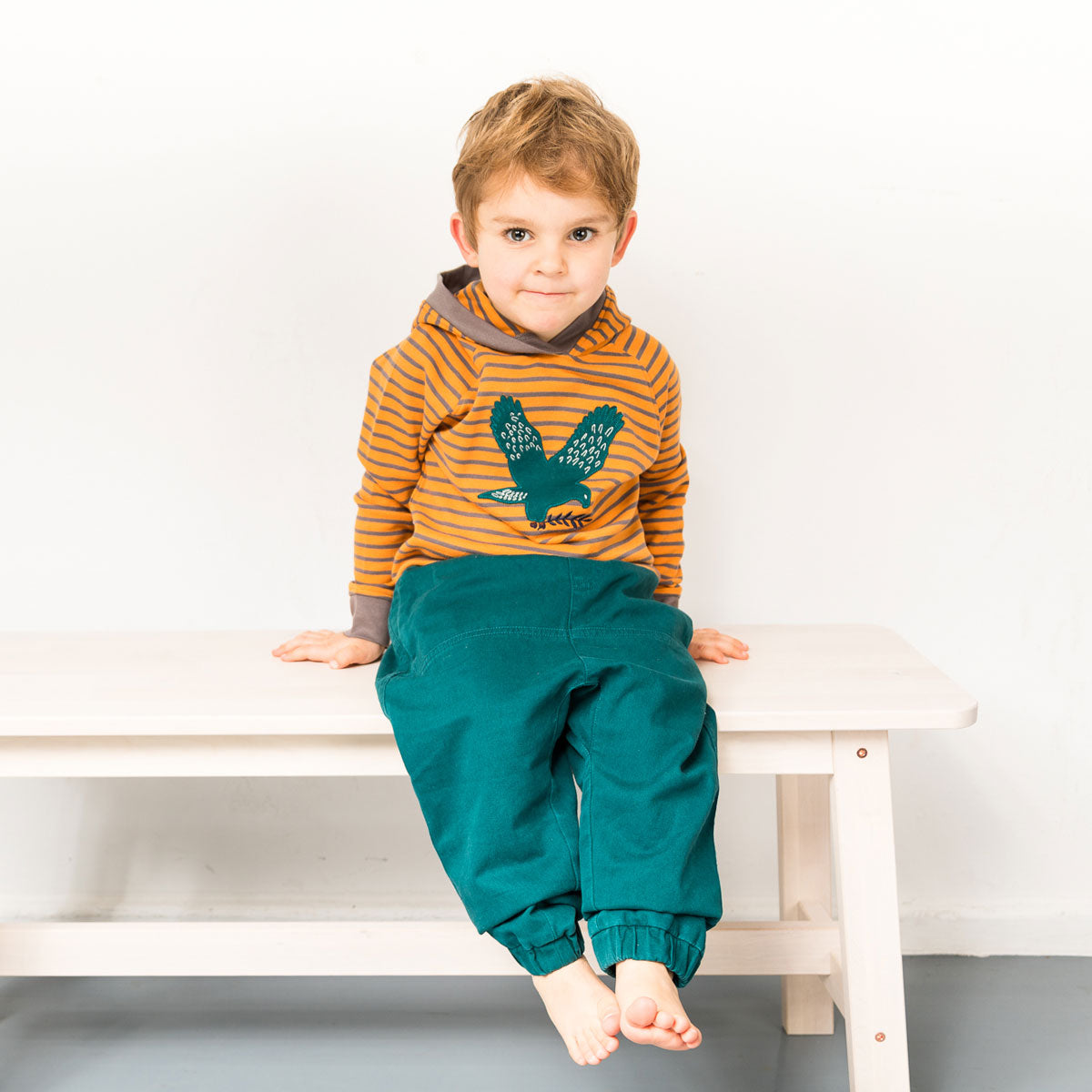 https://www.deva-natur.de/media/image/65/3e/11/SenseOrganics-Hoodie.jpg